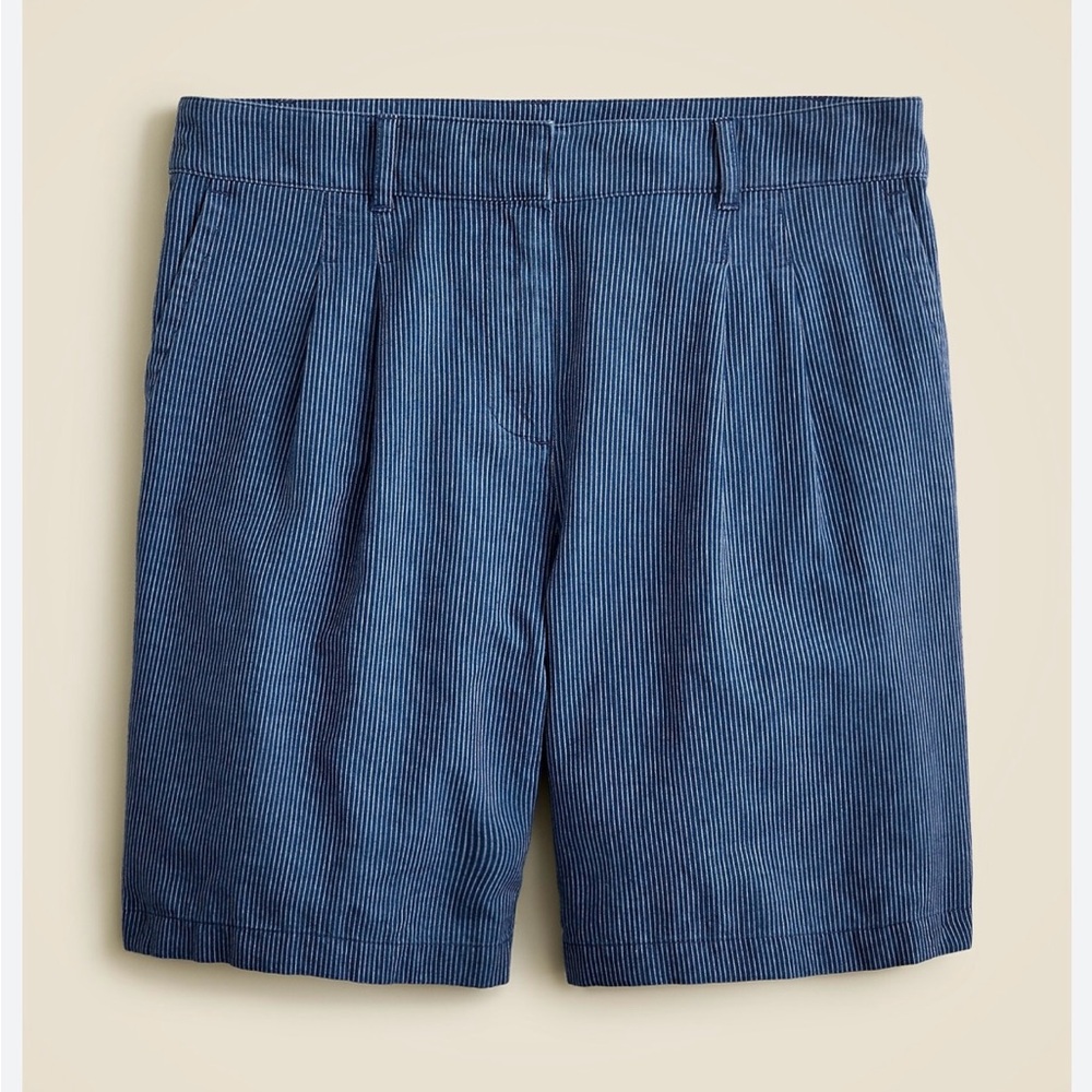 J. Crew Pleated Bermuda Short in Indigo Pinstripe Deston Wash Size 4. NWT